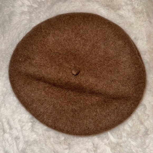 Zara Accessories - Zara Tan Wool Beret